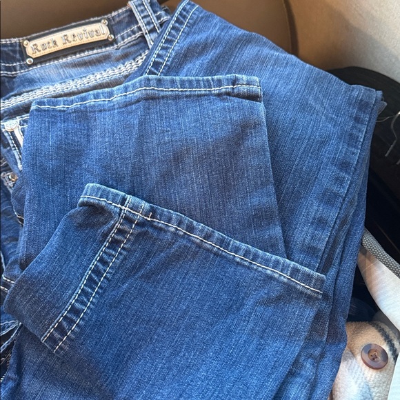 Ariat Blue Boot Cut Jeans with Distinctive Stitching - Picture 4 of 4